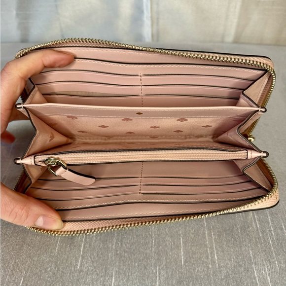 Kate Spade ♠️ Cameron Paper Rose Large Continental Wallet - Picture 5 of 7